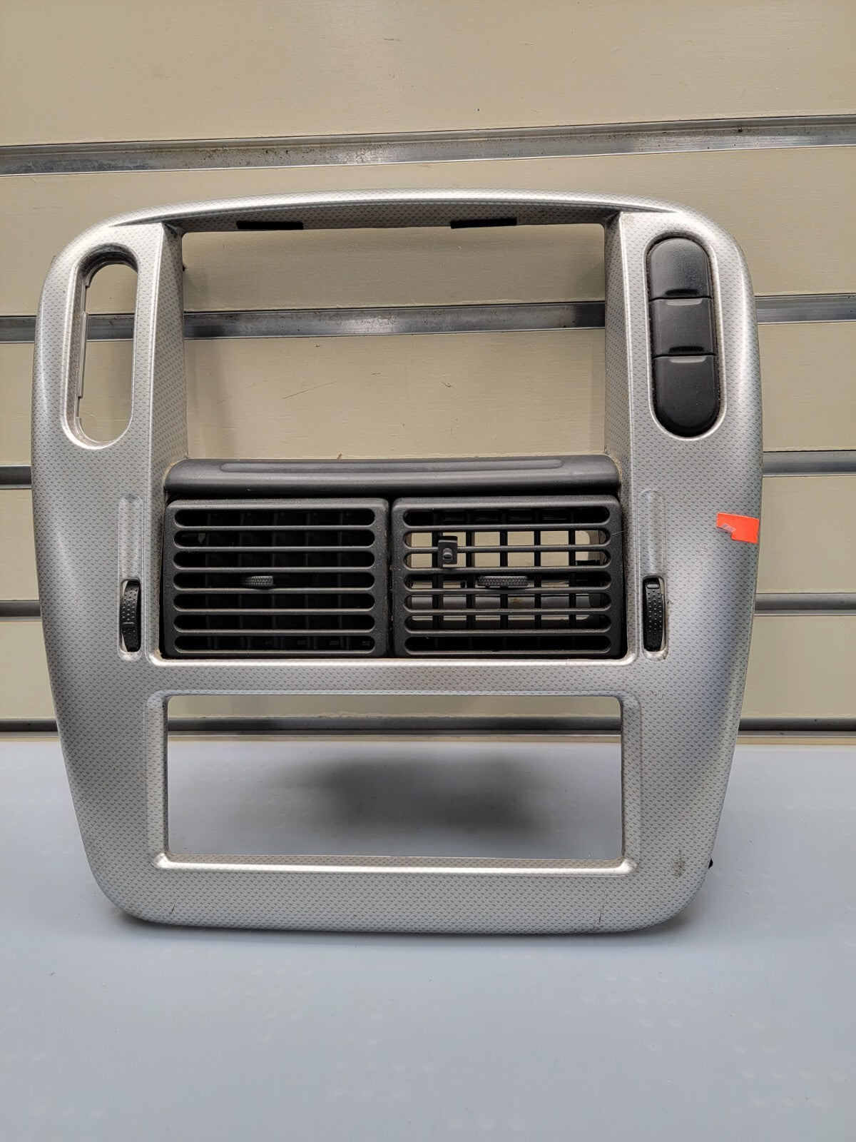 🔥02-05 MERCURY MOUNTAINEER Radio Bezel Center Dash Trim Air Vents SILVER OEM