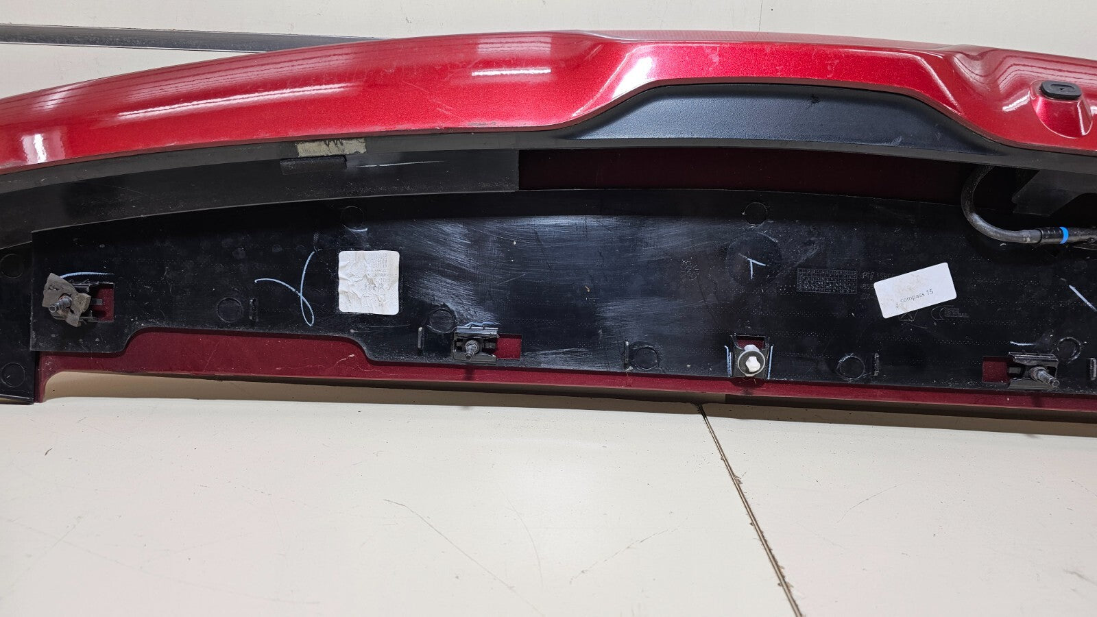 🔥11-17 Compass Upper Lift Tail Gate Hatch Spoiler Third Brake Light Wing Red