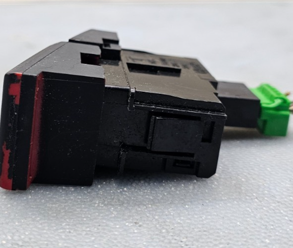 🔥05-07 Accord Odyssey Hazard Warning Flasher Light Switch Button Assembly Black