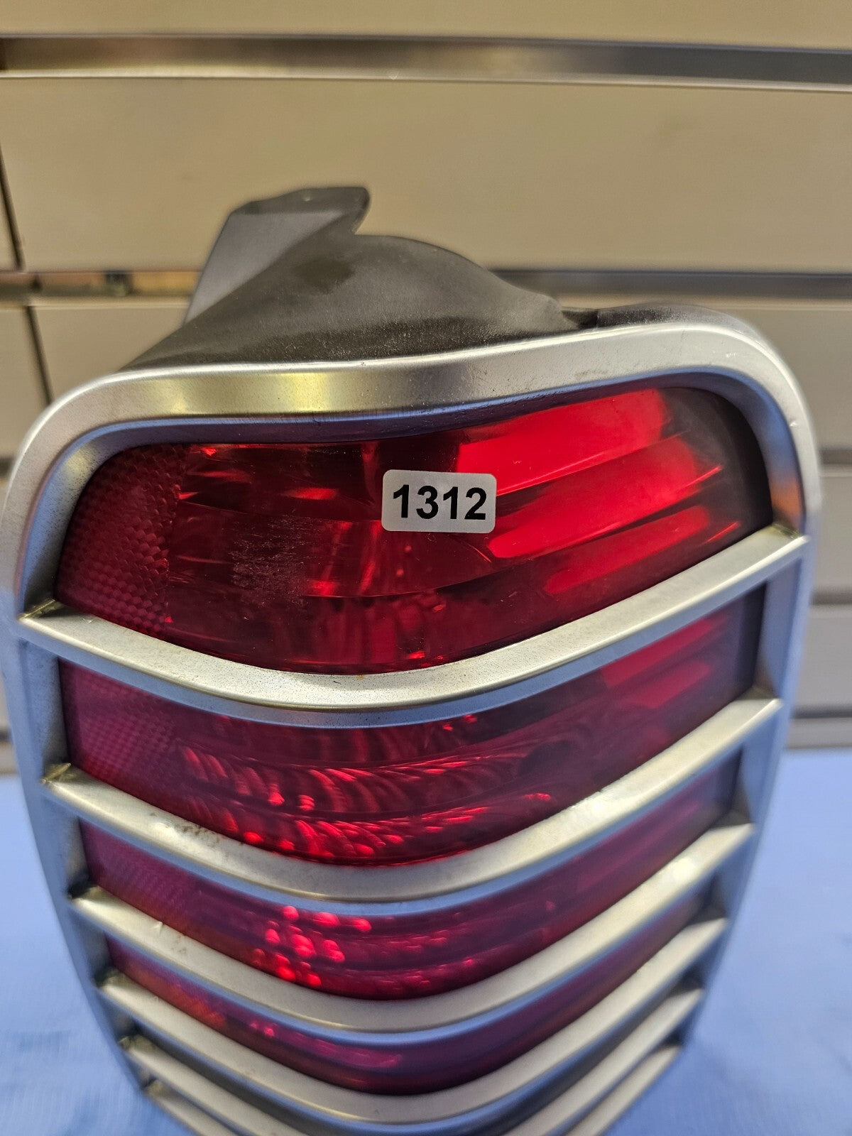 🔥05-07 Mercury Mariner Rear Right Passenger Tail Brake Stop Light Lamp Assembly
