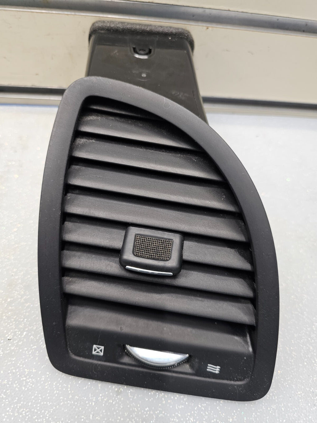 🔥11-20 DODGE GRAND CARAVAN /TOWN&COUNTR DASHBOARD AIR VENT GRILL BLACK LH