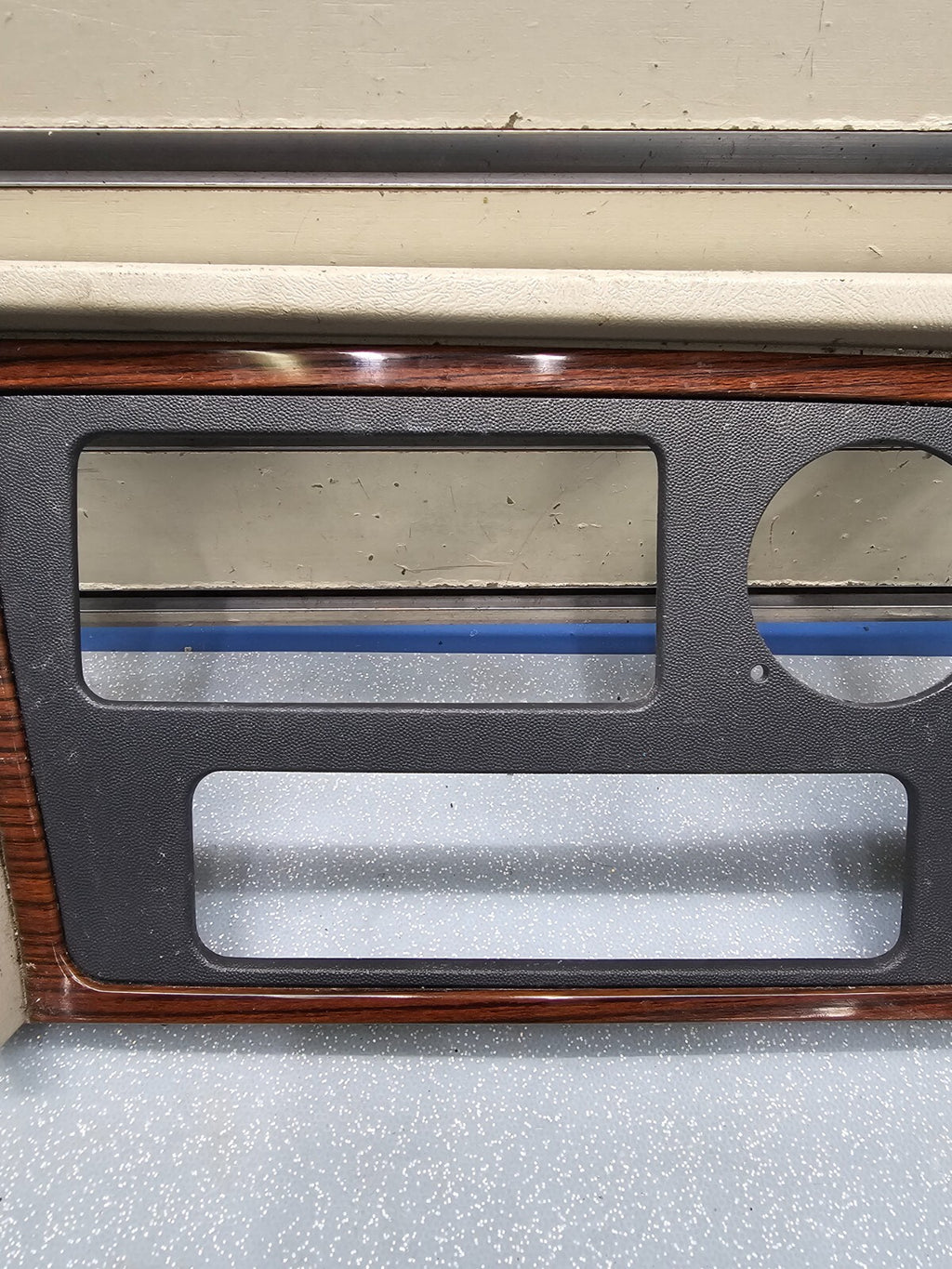 🔥02-06 Escalade Dash AM FM Radio Bezel Trim Instrument Panel Assembly woodgrain