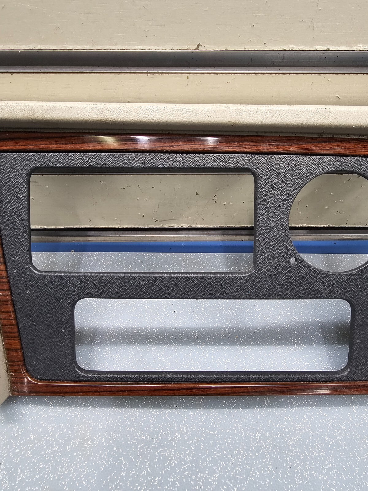 🔥02-06 Escalade Dash AM FM Radio Bezel Trim Instrument Panel Assembly woodgrain