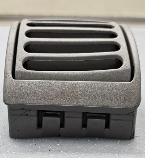 🔥95-99 SILVERADO SUBURBAN TAHOE TRUCK DASH RIGHT PASSENGER AIR VENT HEATER TAN