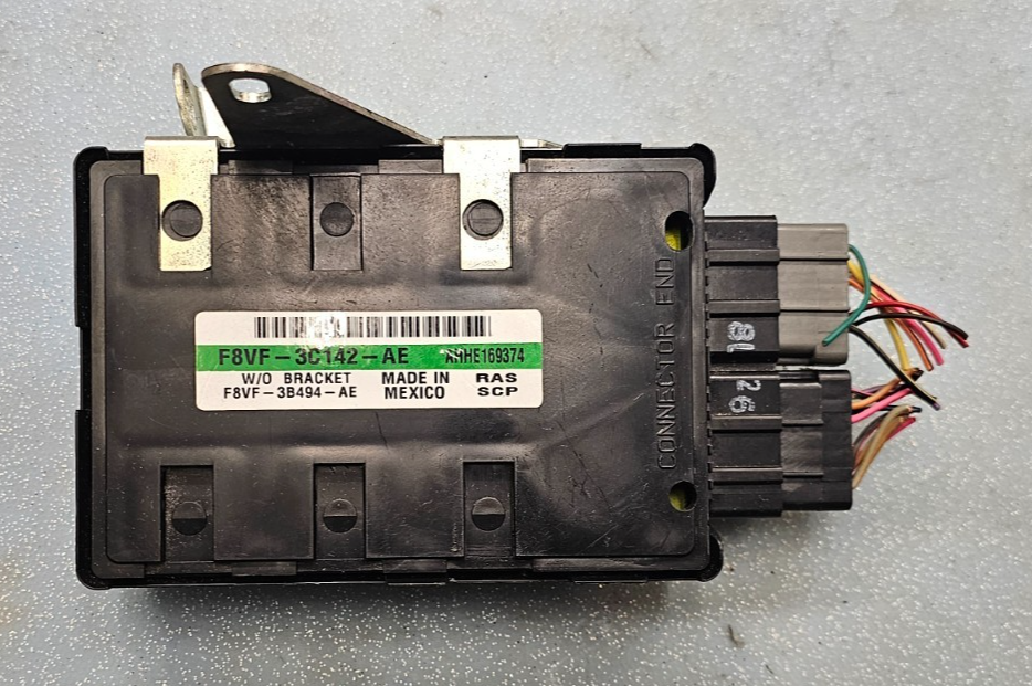 🔥1998-2002 Lincoln Town Car Air Ride Suspension Control Module Assembly