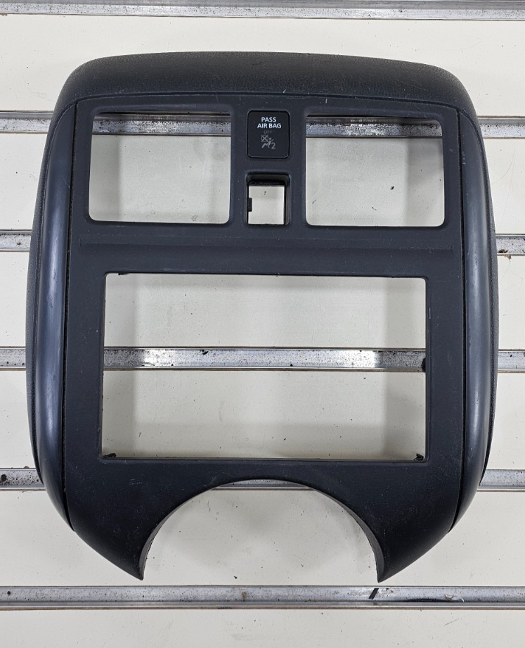 🔥12-15 NISSAN VERSA TRIM COVER BEZEL DASHBOARD CLIMATE RADIO OEM BLACK
