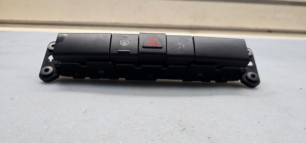 🔥06-08  CHRYSLER PT CRUISER CENTER DASH HAZARD DEFROST CONTROL SWITCH BLACK