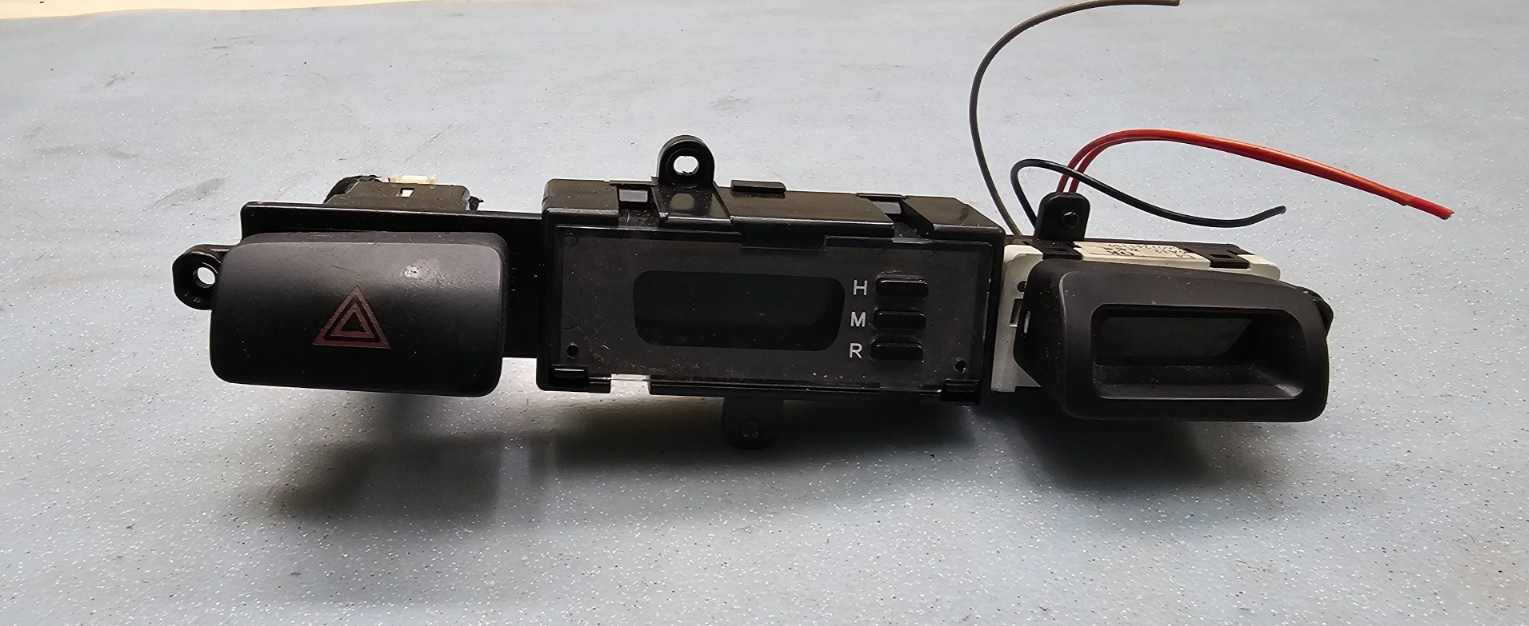 🔥06-10 Kia Sportage Hazard Switch Control Dash Digital Clock Display Time Black