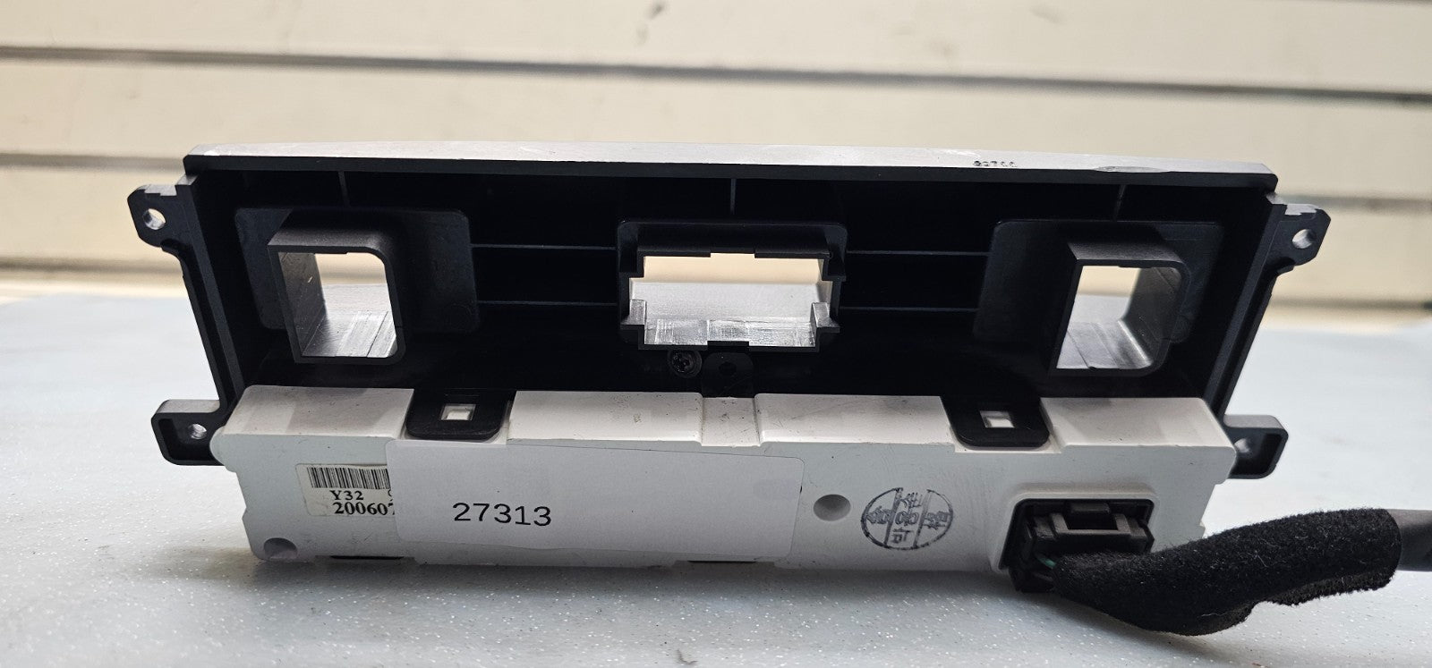 🔥06-09 KIA SORENTO DASH DIGITAL CLOCK TIME DISPLAY ASSY BLACK OEM