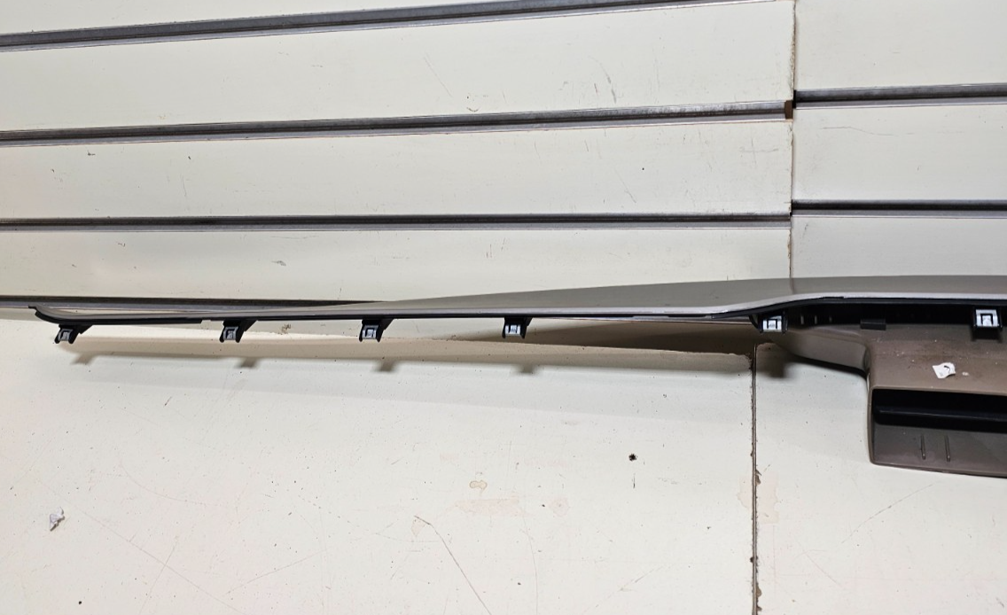 🔥09-14 Volkswagen Routan Dash Front Center Trim Bezel Panel Air Vent Silver OEM
