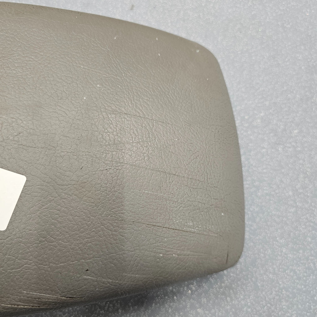 🔥04-09 Sorento Center Console Leather Armrest Lid Top Pad Storage Assembly Gray