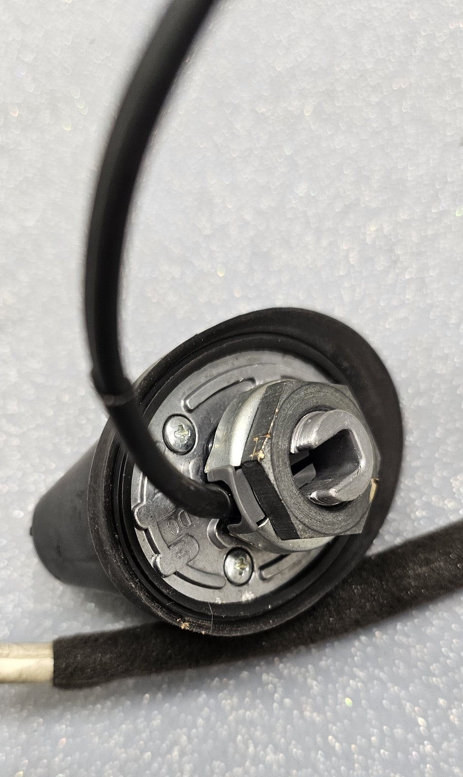 🔥2004 - 2009 Toyota Prius Audio Roof Antenna Base OEM