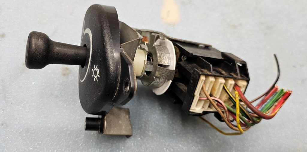🔥97-98 Dodge Dakota RAM HEAD LAMP HEADLIGHT CARGO LIGHT DOME SWITCH BLACK OEM