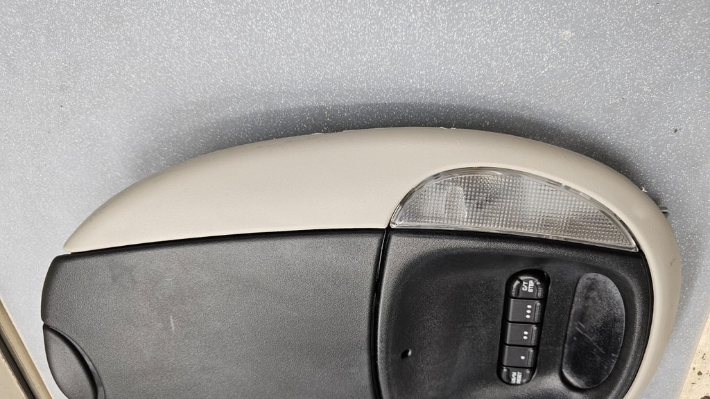 🔥01-07 Town Country Voyager Overhead Console Dome Light Lamp Storage