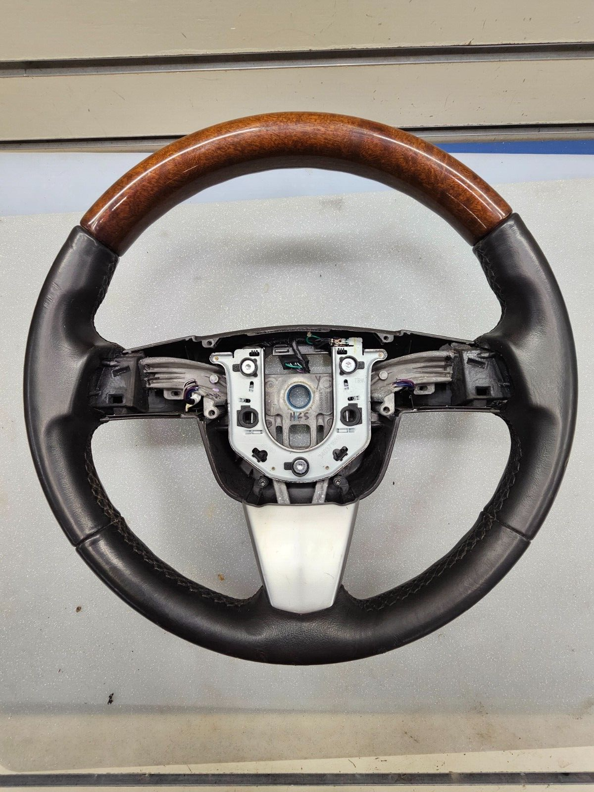 🔥2010-2012 CADILLAC SRX LEATHER STEERING WHEEL BLACK/WOODGRAIN OEM