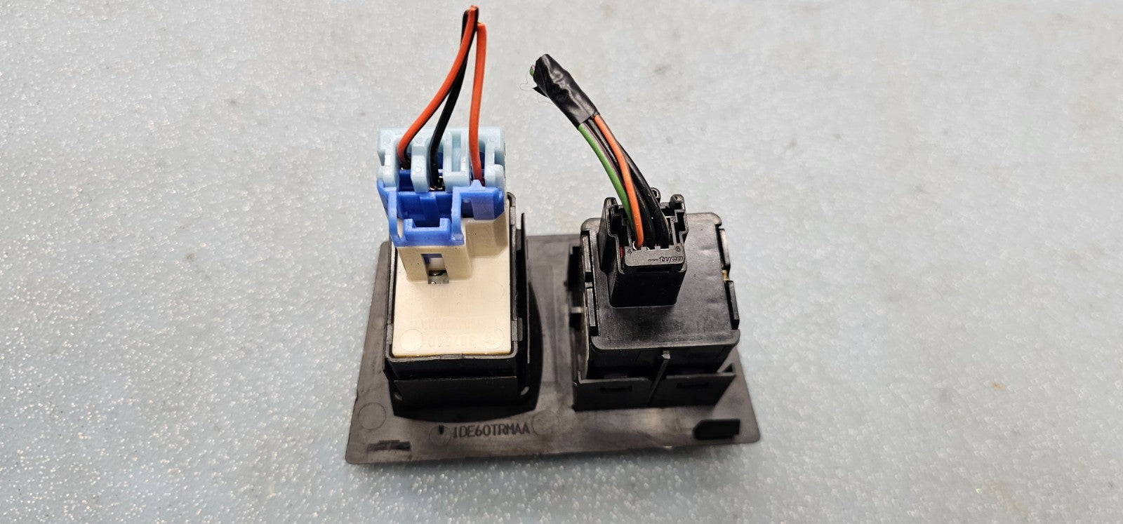 🔥04-07 Dodge Durango Pedal Adjust Dashboard Switch Outlet OEM