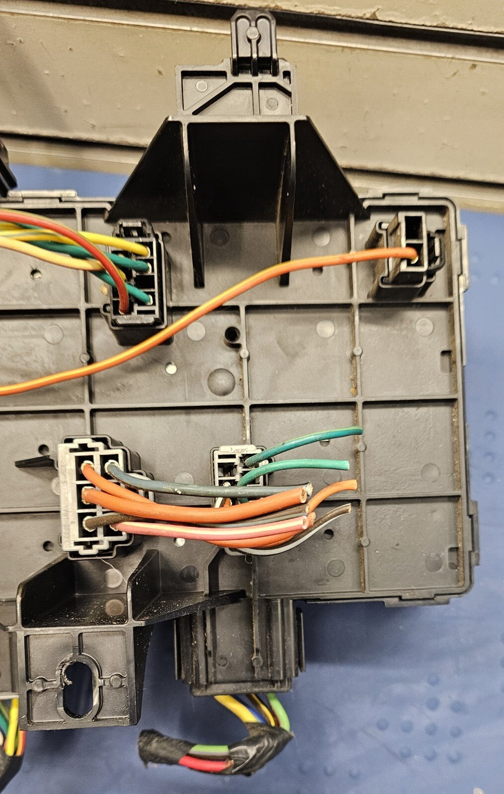 🔥04 -07 Ford F150 Fuse Box Power Distribution 5l3t14a067bc  5L3T-14A067-BC