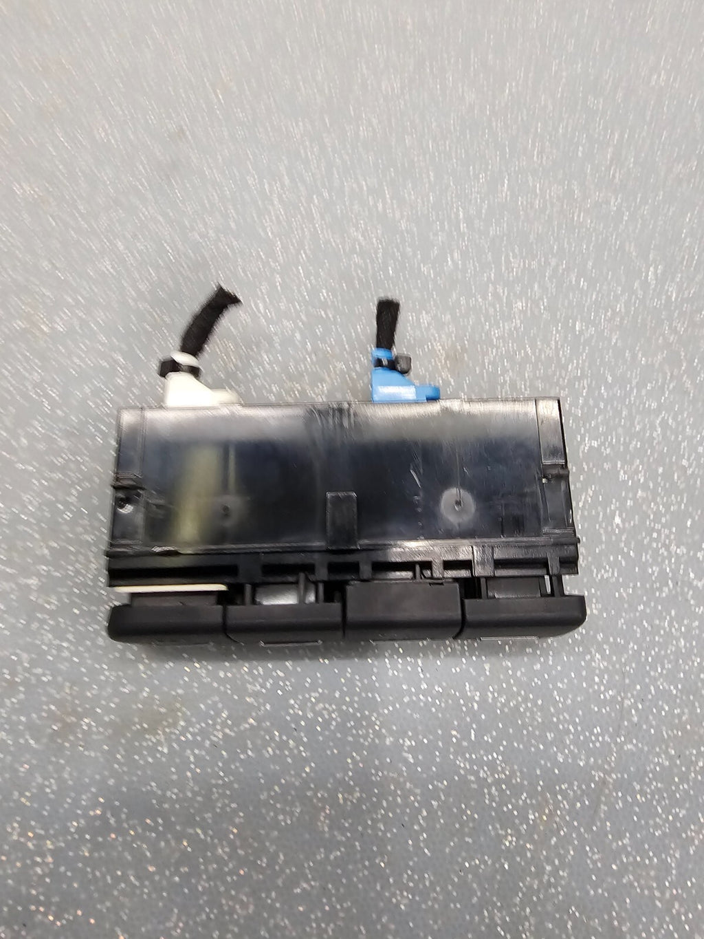 🔥05-08 Audi A4 S4 ESP Button Center Console Switch Passenger Arbag Indicator