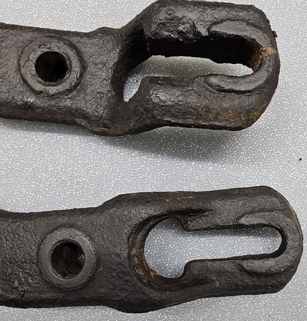🔥2004-2009 Nissan Titan Armada Front Tow Hook Set Pair Left & Right Assembly