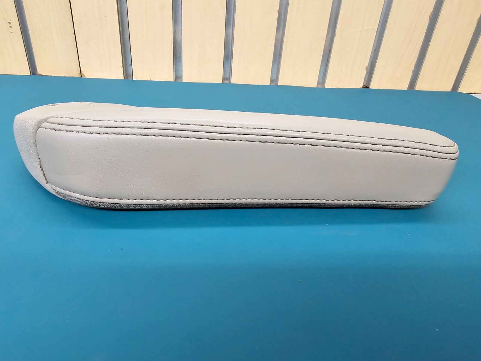 🔥10-16 Dodge Grand Caravan CHRYSKER TOWN COUNTRY Arm Rest Passenger  Side Tan