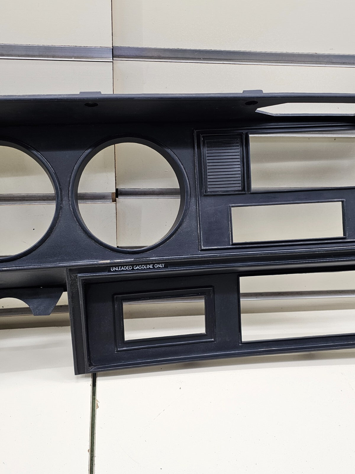 81-93 DODGE RAM RAMCHARGER DASH INSTRUMENT CLUSTER SPEEDOMETER BEZEL TRIM BLACK