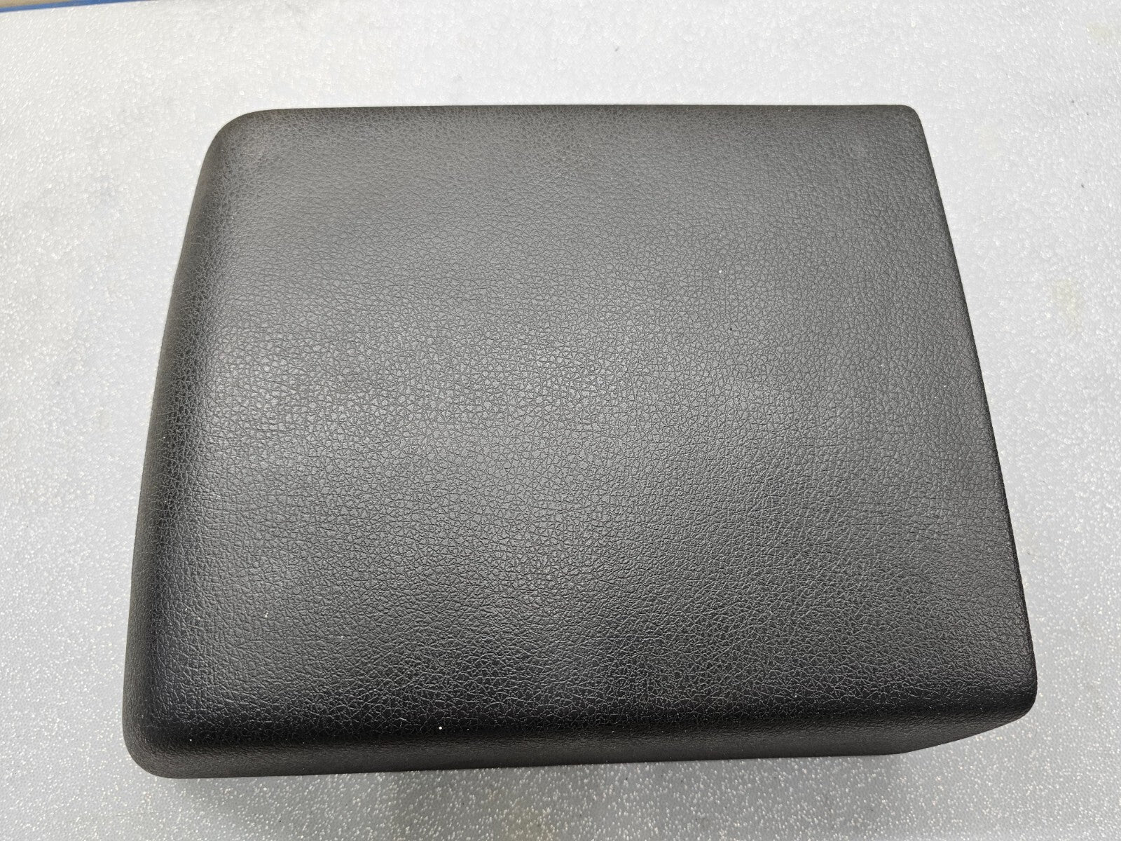 🔥04-08 Ford F150 07-14 EXPEDITION CENTER CONSOLE COLOMN SHIFT ARMREST LID BLACK