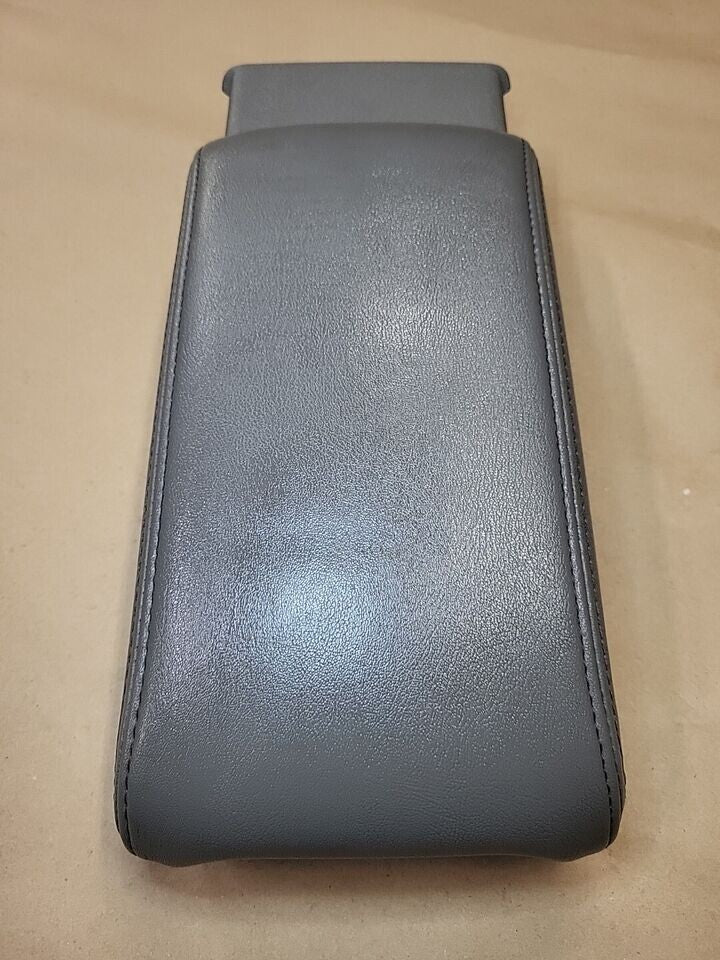 🔥08-12 Chevy Malibu FRONT CENTER CONSOLE LID ARMREST ASSEMBLY STORAGE COVER OEM
