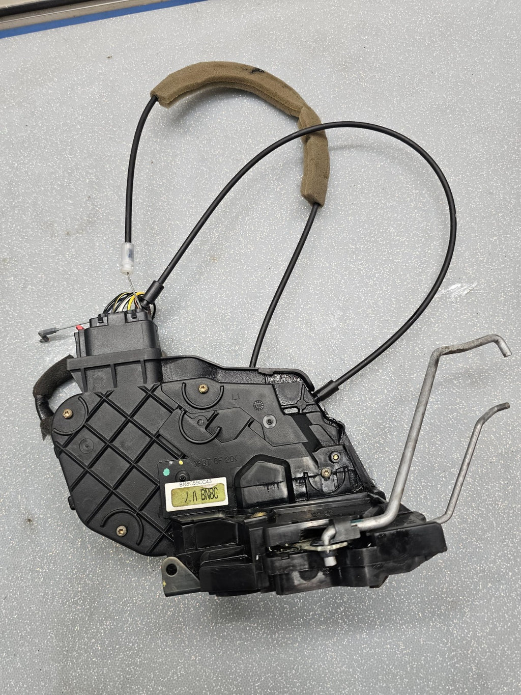 🔥2004 -2006 Mazda 3 Door Power Lock Latch Actuator w/ cables Front Left Driver