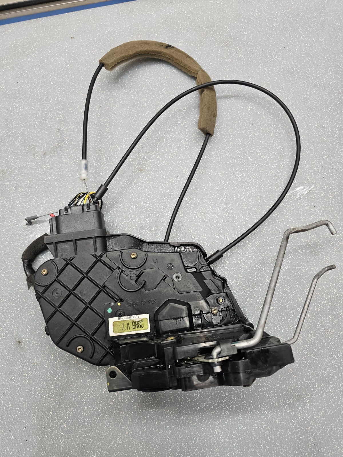 🔥2004 -2006 Mazda 3 Door Power Lock Latch Actuator w/ cables Front Left Driver