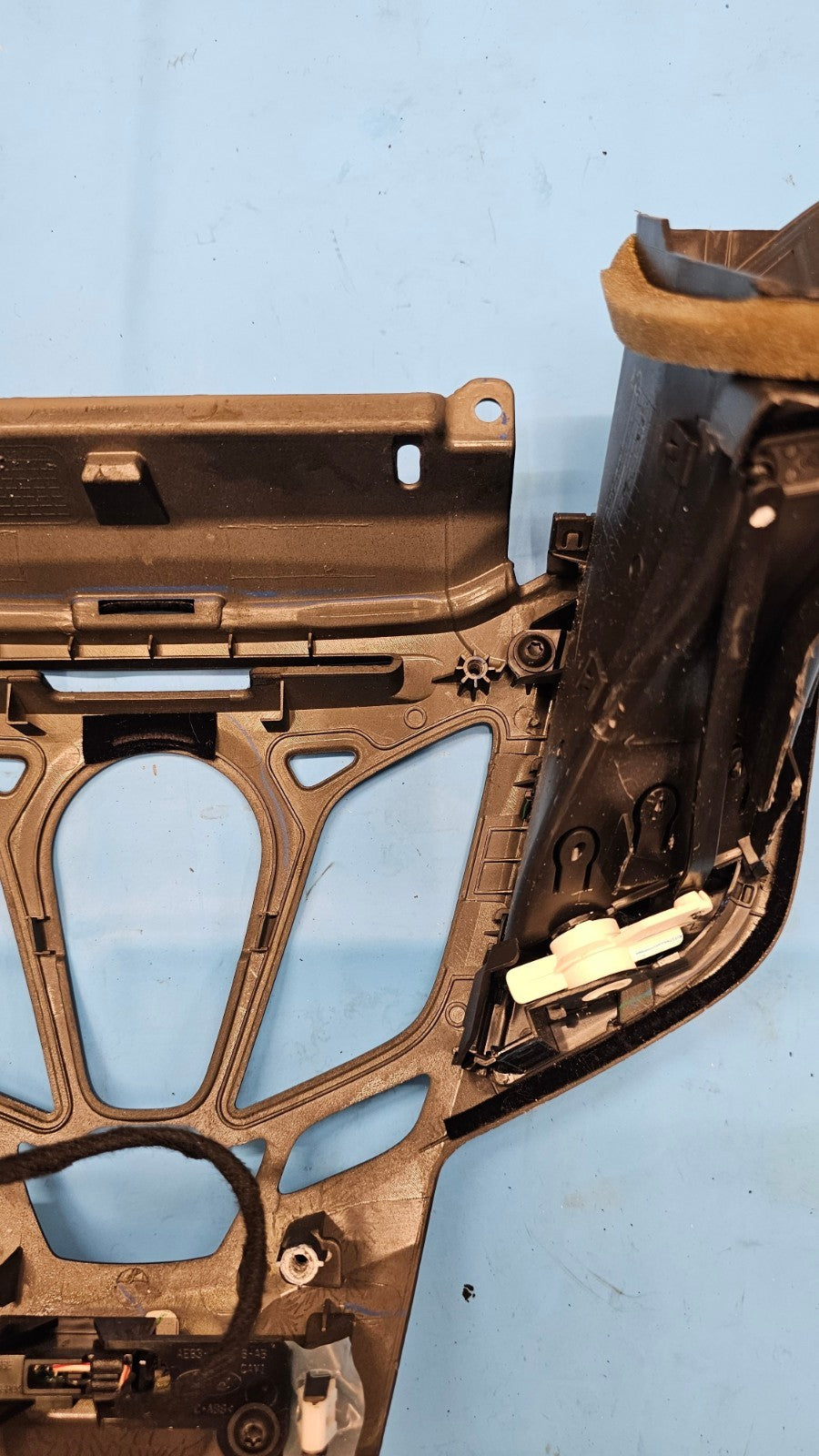 🔥12-14 FORD FOCUS CENTER DASH RADIO DISPLAY PANEL SURROUND BEZEL TRIM BLACK OEM