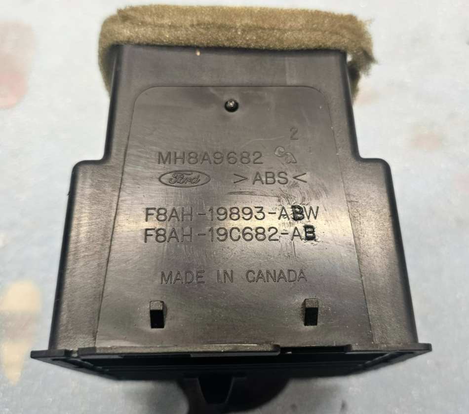 98-11 Grand Marquis Crown Victoria Dash Right Passenger AC Heater Air Vent Black