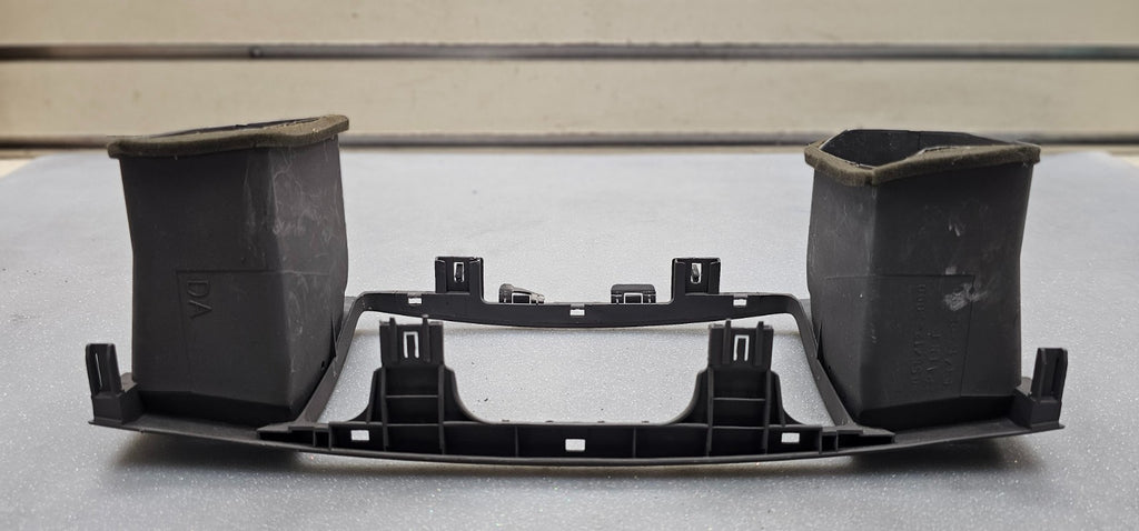 🔥03-08 TOYOTA COROLLA CENTER DASH RADIO BEZEL AIR AC VENT GRILL OEM Black B28