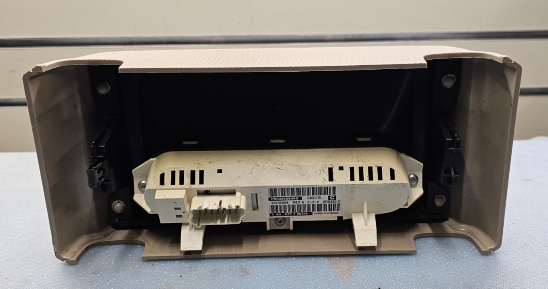 🔥05-07 Dodge Caravan Town Country Rail Mounted Climate Control OEM TAN