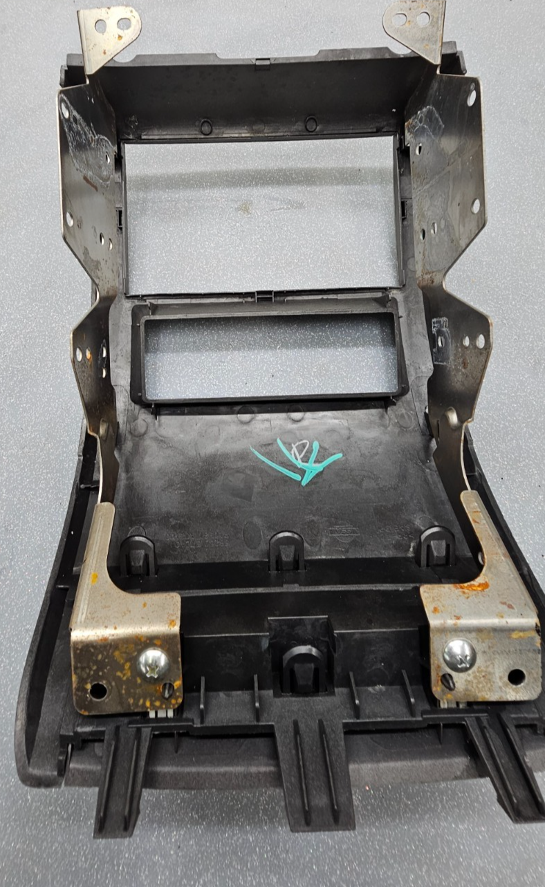 🔥07-12 Nissan Sentra Center Dash Radio Audio Bezel Silver OEM