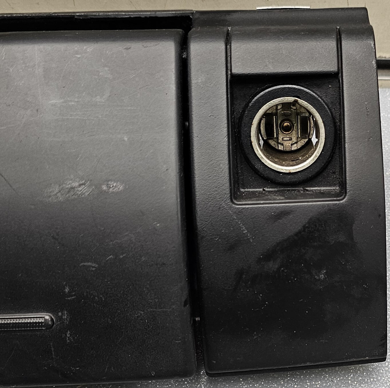 🔥99-04 Jeep GRAND CHEROKEE Dash Bezel Lower ASHTRAY Coin Tray /Cubby BLACK