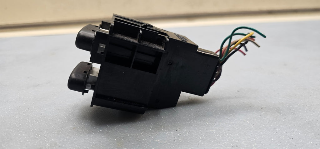 🔥2003-2008 Pontiac Vibe Matrix A/C Recirculate Switch Assembly Black OEM