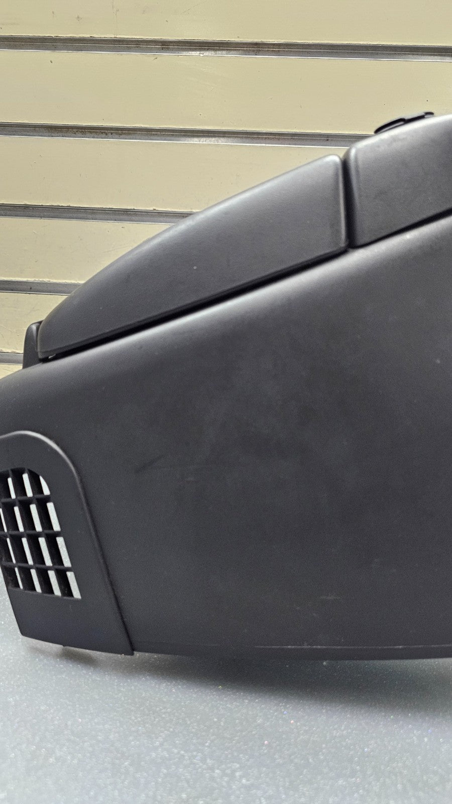 🔥97-99 Chevy Venture Front Lower Console Assembly Black
