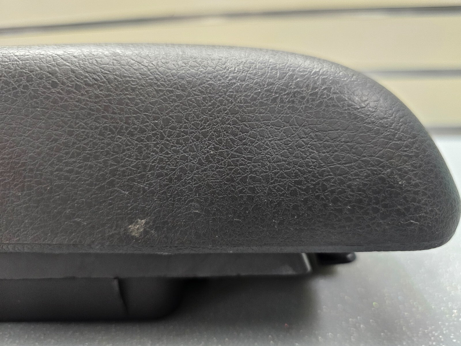 10-12 Fusion Milan Front Center Console Lid Armrest Cover Top Pad Assembly Black