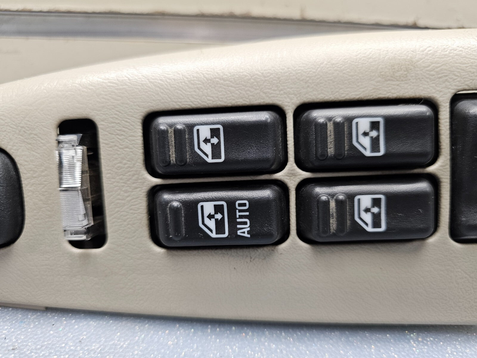 🔥99-02 Tahoe Suburban Yukon Left Driver Master Power Window Switch Assembly TAN