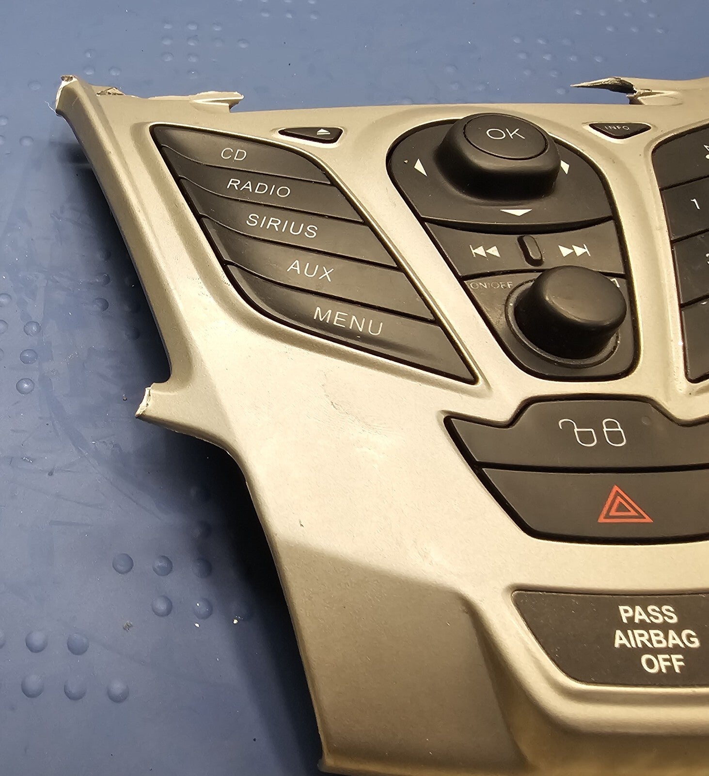 🔥15-19 Ford Fiesta Dash AM FM Radio Stereo Audio Control Panel CD Player OEM