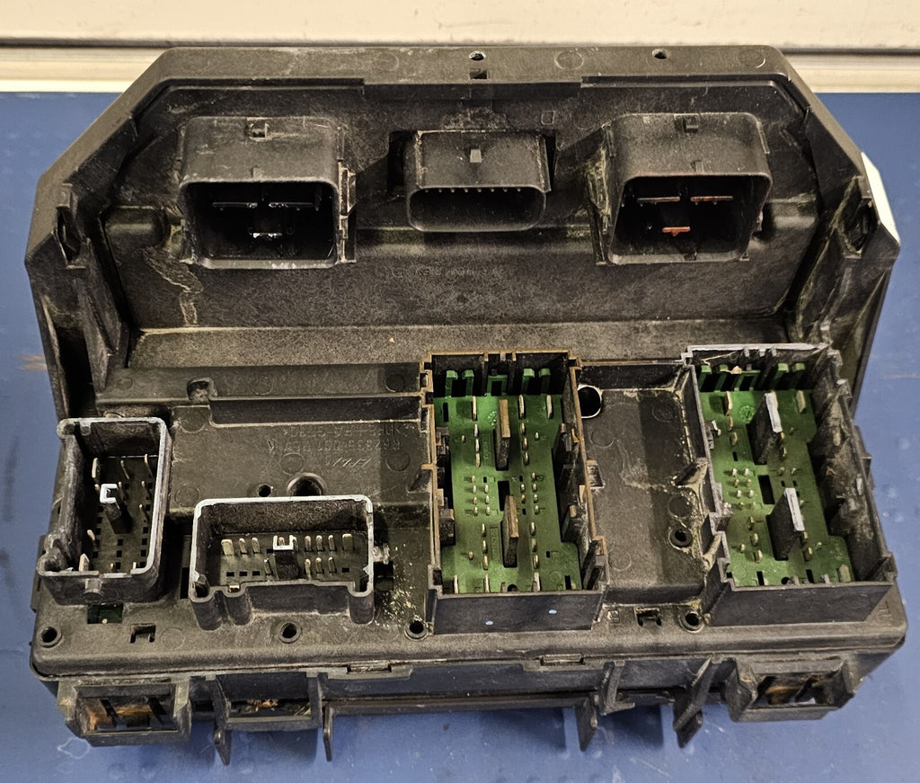 🔥2010 Grand Caravan Journey Town Country Fuse box TIPM Power Module Relay OEM