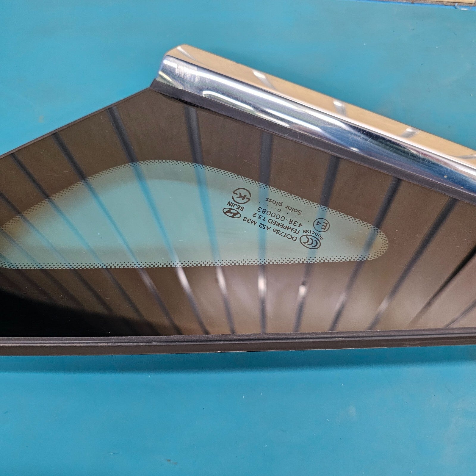 🔥2011 - 2014 Hyundai Sonata Passengers RIGHT Quarter Glass  w/ Chrome Strip OEM