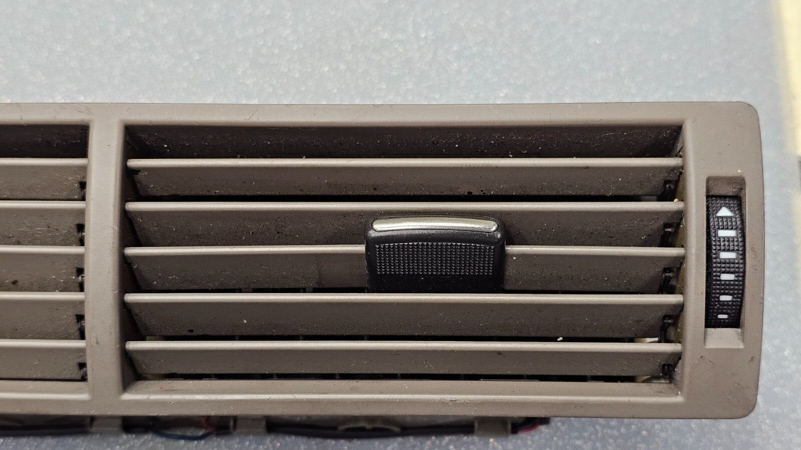 🔥02-08 Audi A4 S4 AVANT QUATRO CENTER DASH AIR VENT Heater Conditioning Tan