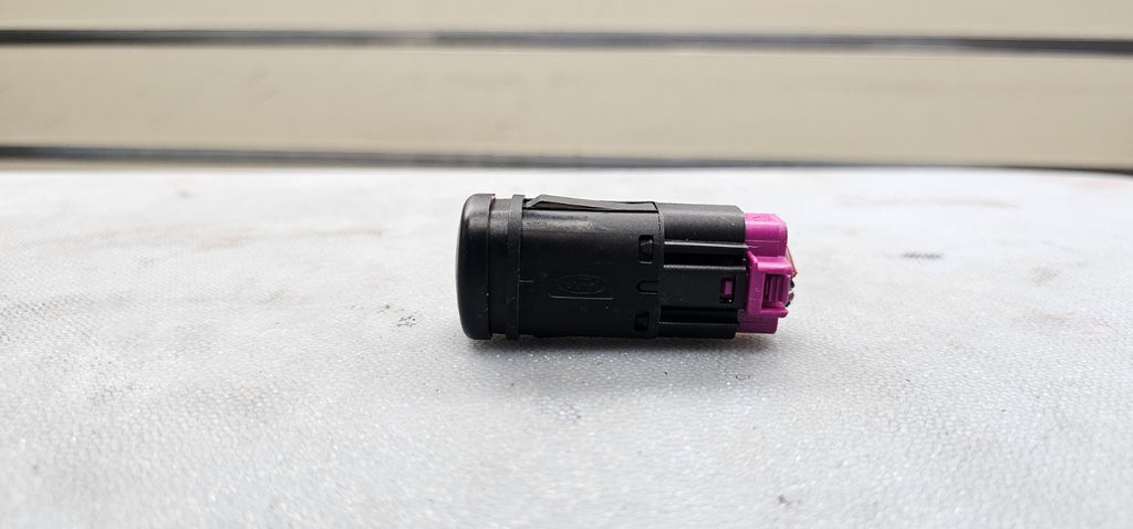 🔥01-07 Ford Escape Hazard Light Emergency Flasher Switch Button Assembly Black