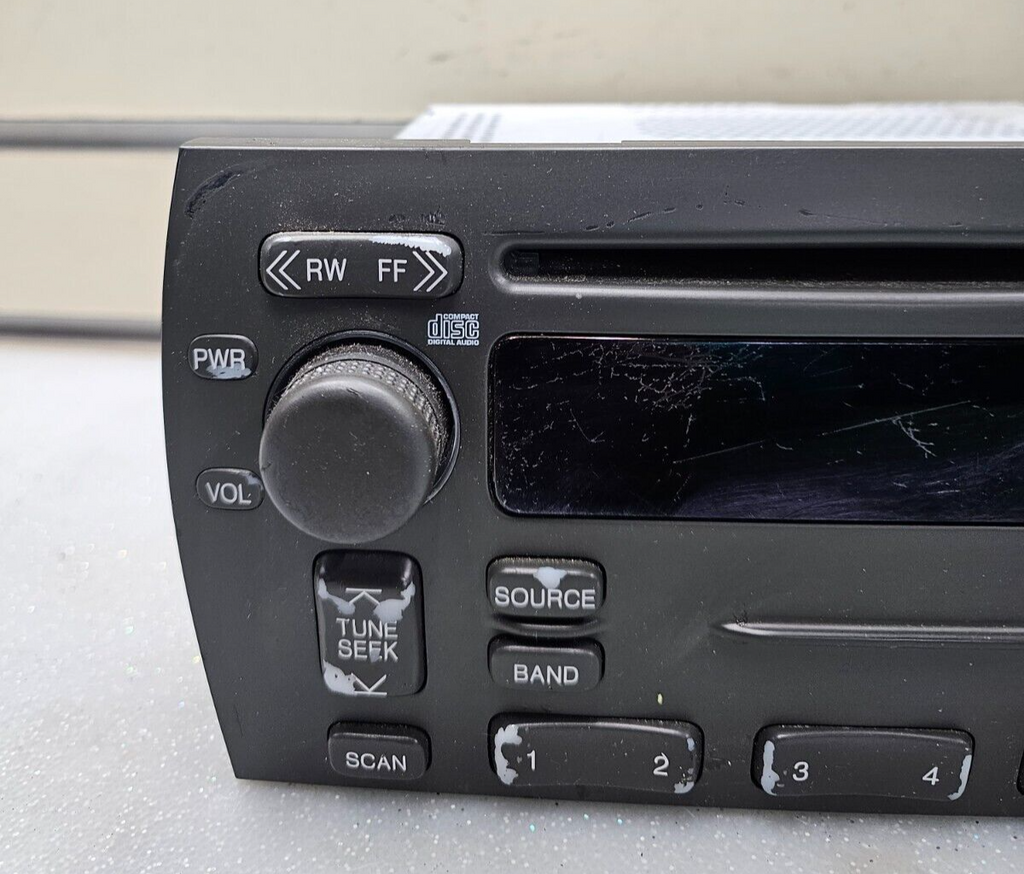 04-05 Cadillac DeVille Seville AM FMCD Dash Radio Receiver Player Stereo Display