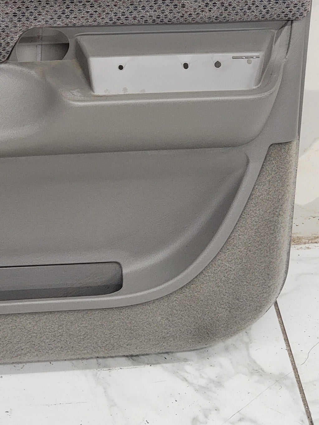 98-04 Chevy Blazer Jimmy S-10 GMC Sonoma Front Door Panels Auto OEM RIGHT GRAY