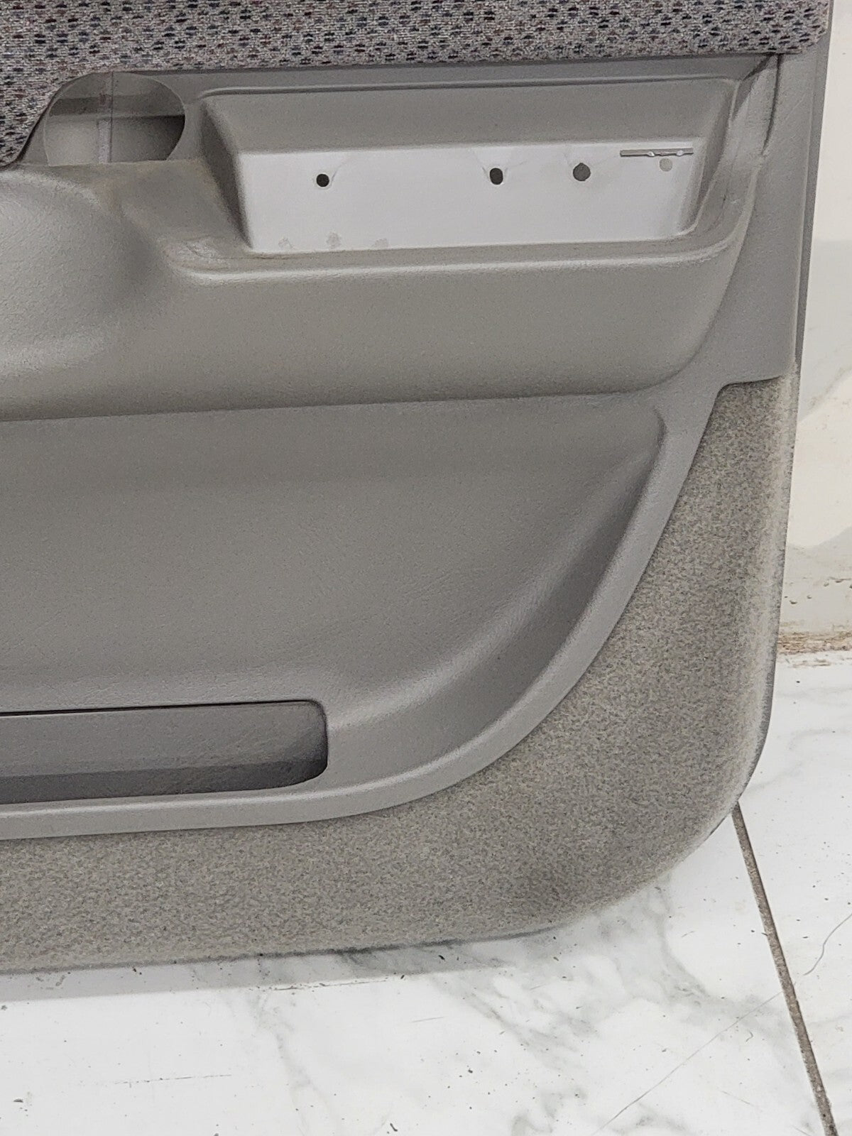 98-04 Chevy Blazer Jimmy S-10 GMC Sonoma Front Door Panels Auto OEM RIGHT GRAY