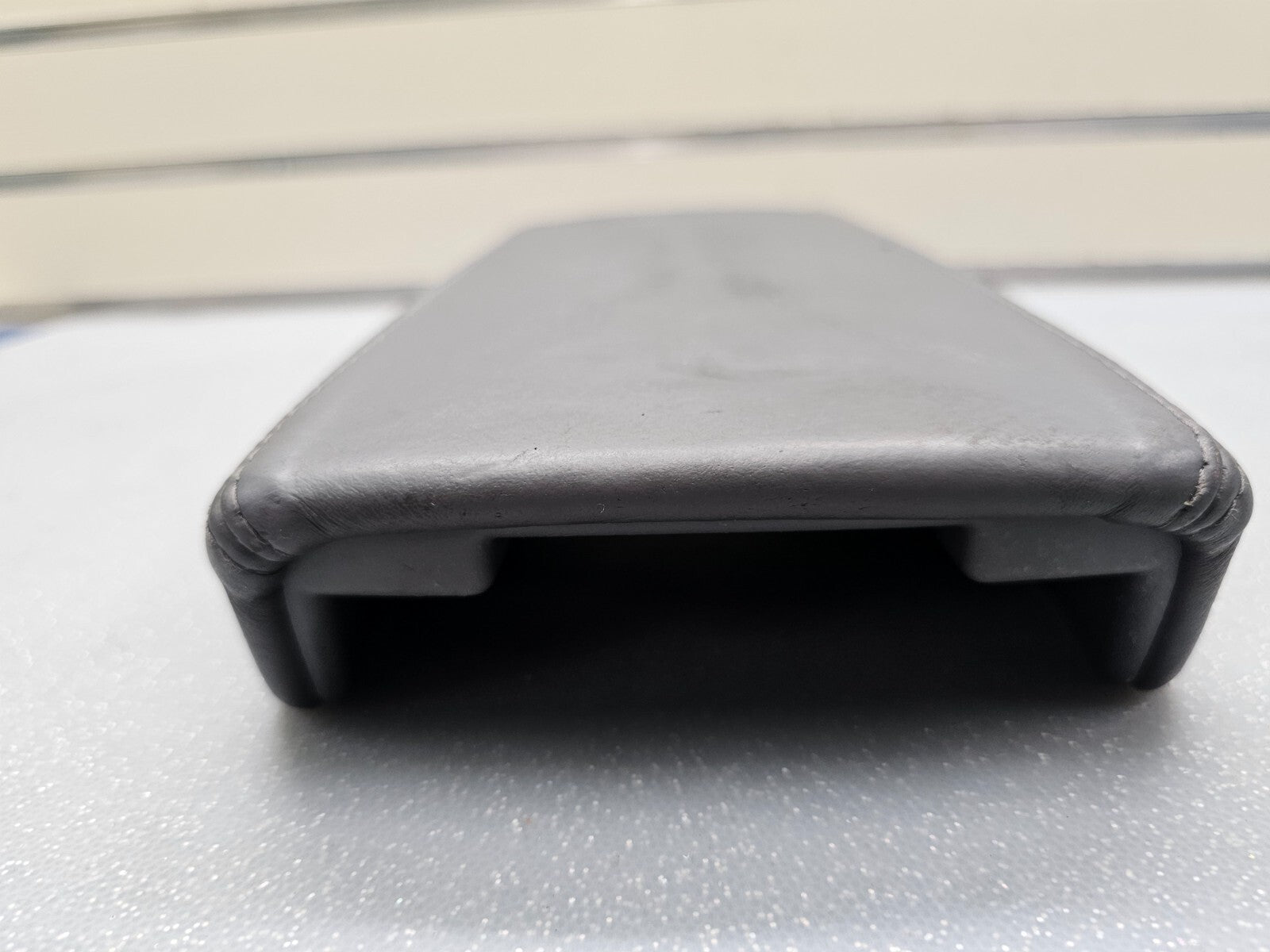04-08 Acura TSX Center Console Lid Arm Rest Top Pad Cover Assembly Leather Black