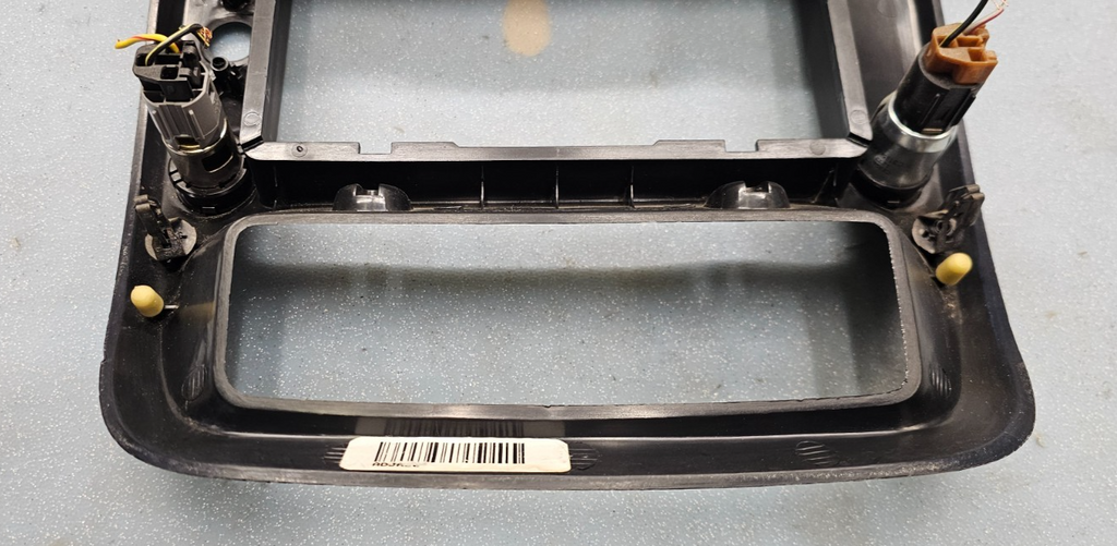 95-10 Ranger Explorer Center Dash Radio Stereo Display Bezel Trim Panel BLACK B2