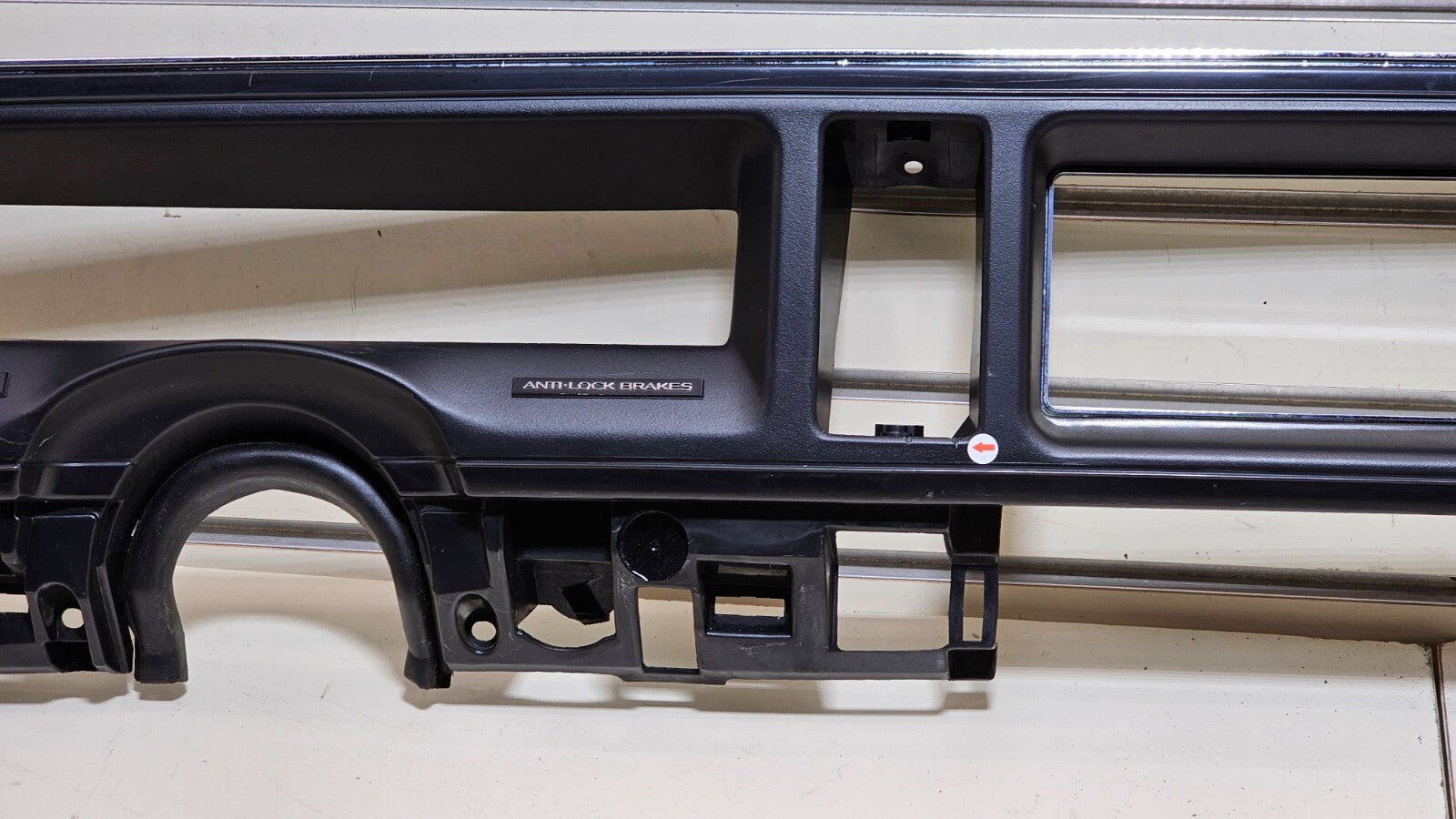 🔥96-99 BUICK LESABRE DASH SPEEDOMETER INSTRUIMENT CLUSTER BEZEL TRIM PANE BLACK